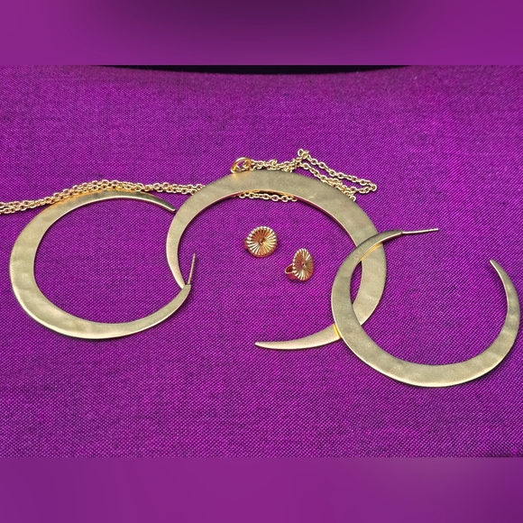 RARE-RLM Studio Hammered Brass Moon Pendant 18" Necklace & Matching Earrings Set - Picture 5 of 16